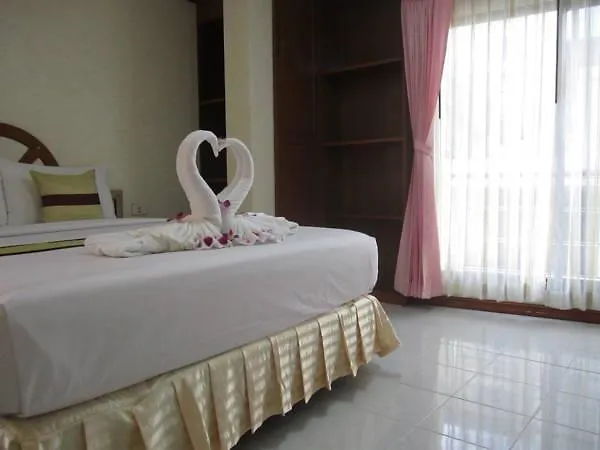 Natacha Hotel Phi Phi Adaları