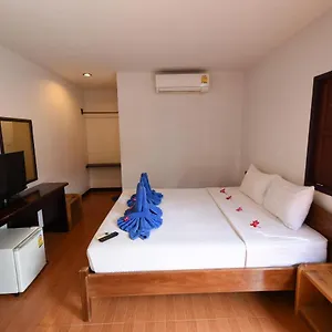 2* Курортный комплекс Twin Palms